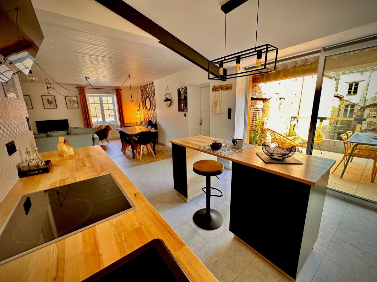 Le Petit Cardinal Apartment Richelieu Luaran gambar